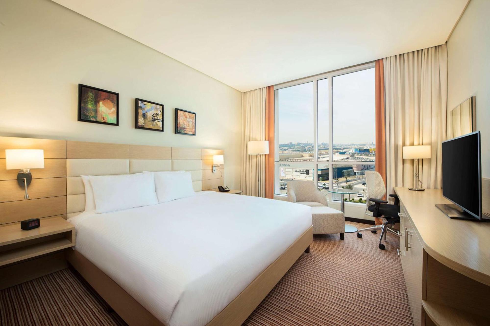 Hilton Garden Inn Khobar Exterior foto