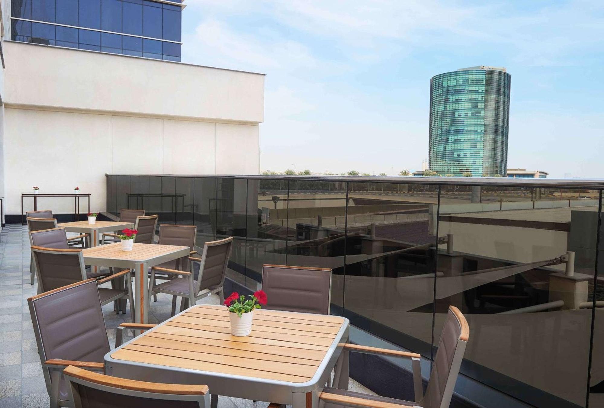 Hilton Garden Inn Khobar Exterior foto