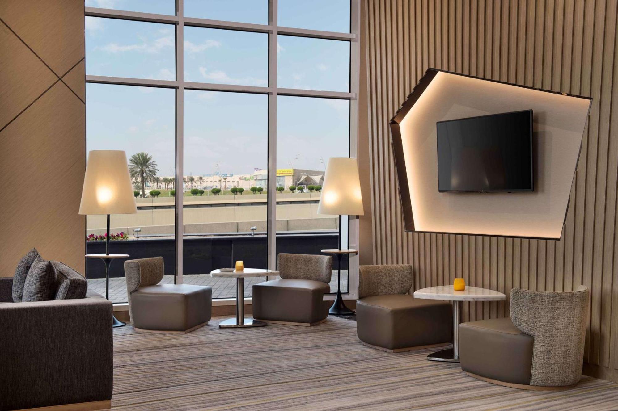 Hilton Garden Inn Khobar Exterior foto